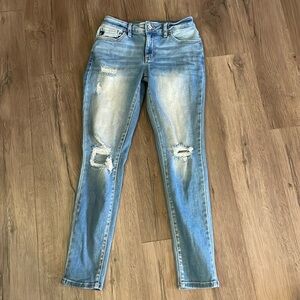KanCan Distressed Jeans